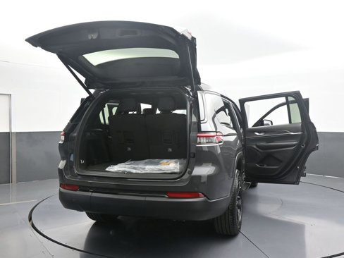 New 2025 Jeep Grand Cherokee L Limited w/ Black Appearance Package image 72