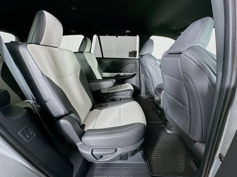 New 2025 Lexus TX 500h AWD image 31