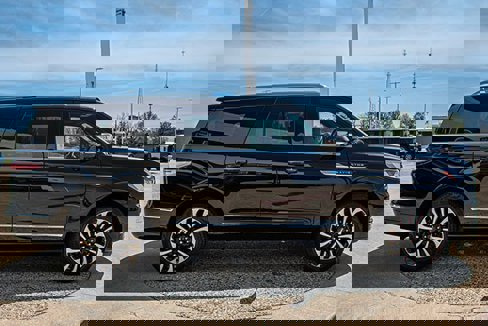 Used 2024 Lincoln Navigator Reserve w/ Monochromatic Package image 6
