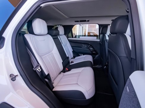 New 2025 Land Rover Range Rover Sport Dynamic SE image 44