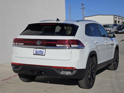 New 2025 Volkswagen Atlas Cross Sport SE image 4
