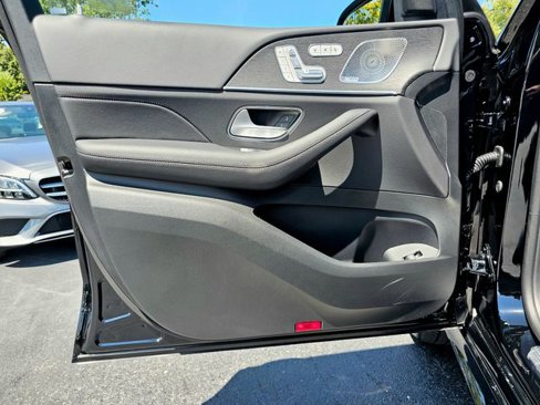 Certified 2025 Mercedes-Benz GLE 350 4MATIC image 23