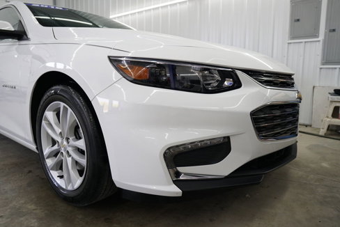Used 2016 Chevrolet Malibu LT image 2