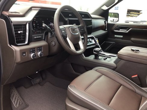 New 2025 GMC Sierra 1500 Denali w/ Denali Reserve Package image 14