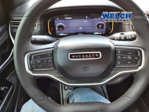 Used 2023 Jeep Wagoneer L Series II image 22