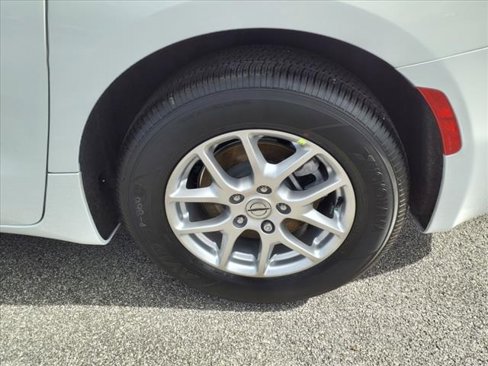 New 2025 Chrysler Voyager LX image 7