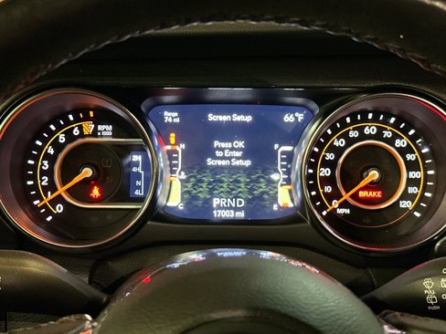 Certified 2021 Jeep Wrangler Unlimited Sahara image 24