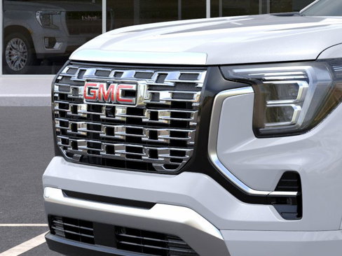 New 2026 GMC Terrain Denali w/ LPO, Floor Liner Package image 13