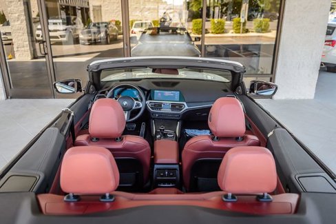 Used 2022 BMW M440i Convertible w/ Premium Package image 17