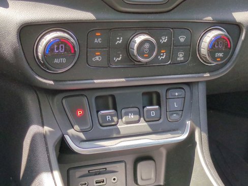 Used 2019 GMC Terrain Denali w/ LPO, Floor Liner Package image 33