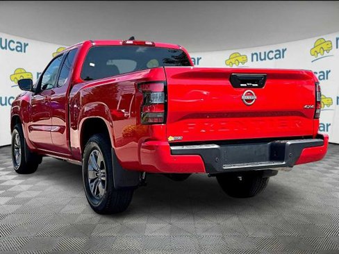 Certified 2025 Nissan Frontier SV image 4