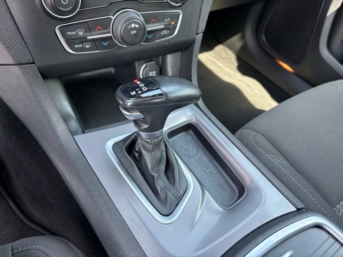 Used 2023 Dodge Charger SXT image 14