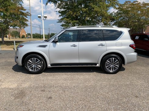 Used 2024 Nissan Armada SL w/ Captain's Chairs Package image 5