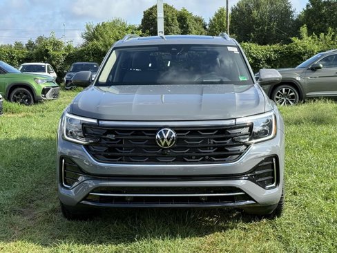 New 2025 Volkswagen Atlas SEL Premium R-Line image 2