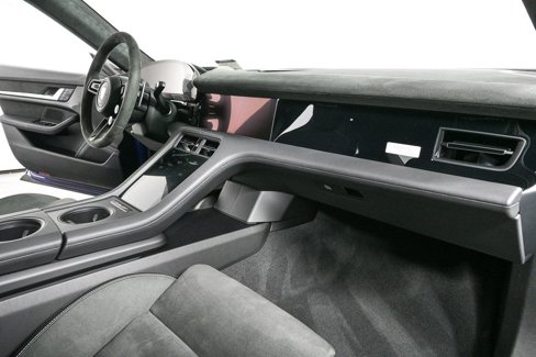 Used 2025 Porsche Taycan Turbo GT image 22