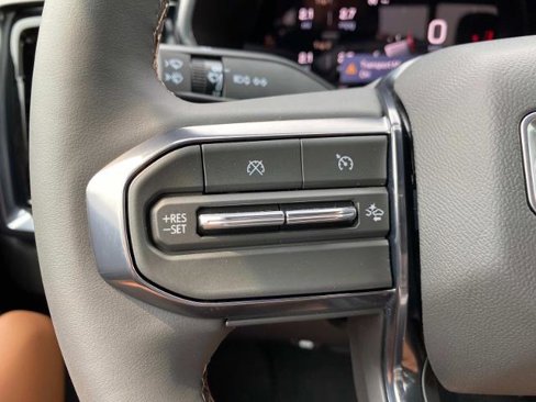 New 2026 GMC Canyon AT4 w/ AT4 Premium Package image 14