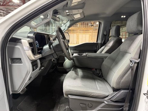 Used 2024 Ford F250 XLT image 9