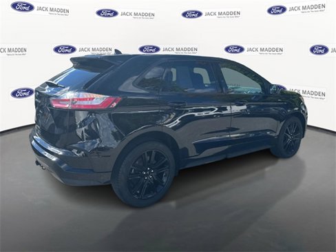 Certified 2023 Ford Edge ST-Line w/ Class II Trailer Tow Package image 5