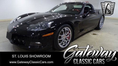 Used 2007 Chevrolet Corvette Coupe w/ Preferred Equipment Group image 1