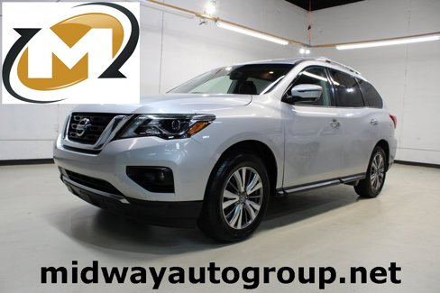 Used 2020 Nissan Pathfinder SL image 1