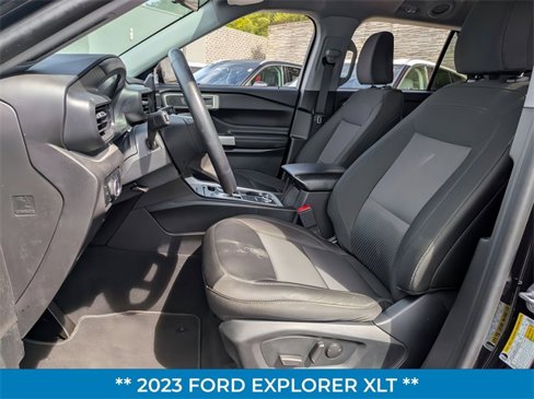 Certified 2023 Ford Explorer XLT image 13