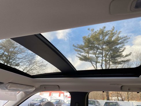 New 2025 Mitsubishi Outlander 4WD Plug-In Hybrid image 8