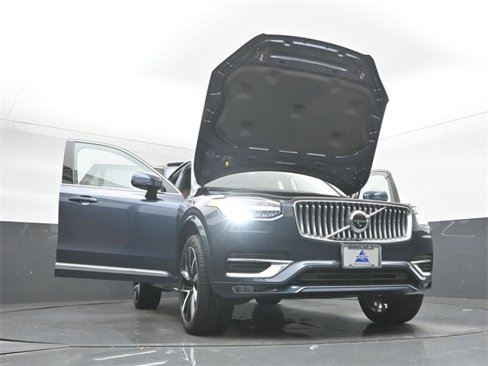 Used 2024 Volvo XC90 B6 Ultimate w/ Lounge Package image 56