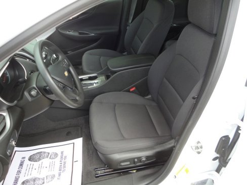Used 2022 Chevrolet Malibu LT image 4