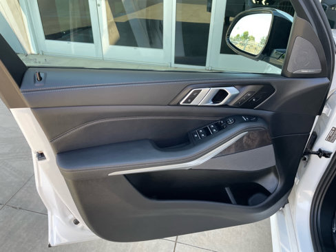 Used 2025 BMW X5 sDrive40i image 15