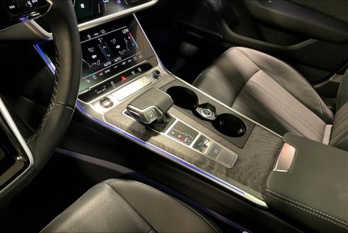 Certified 2025 Audi A6 3.0T Premium w/ Convenience Plus Package image 17