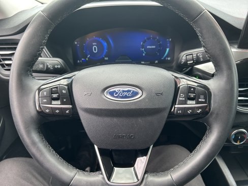 Used 2022 Ford Escape Titanium image 21