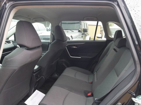 Used 2024 Toyota RAV4 XLE image 25