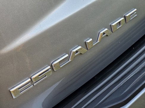 Certified 2024 Cadillac Escalade Premium Luxury image 16