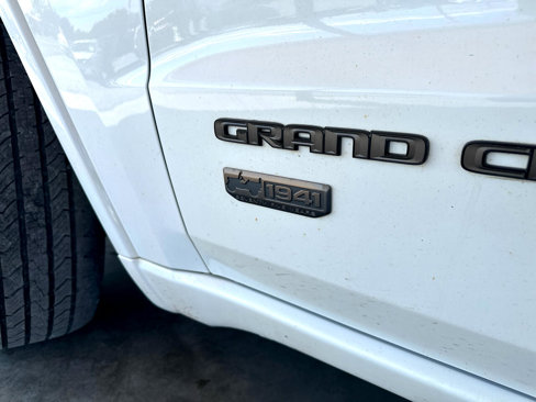 Used 2017 Jeep Grand Cherokee Limited 75th Anniversary image 26