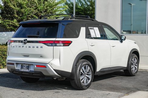 Used 2022 Nissan Pathfinder SL image 6