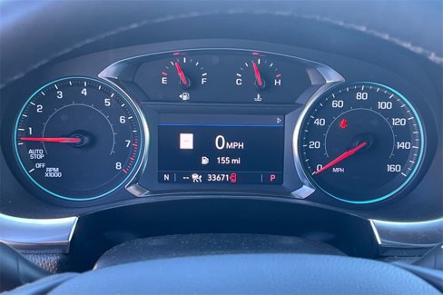 Used 2023 Chevrolet Traverse RS image 34