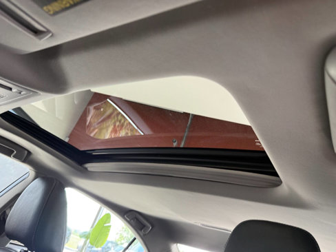 Used 2014 Lexus ES 300h image 35