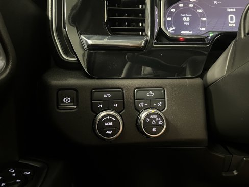 Used 2024 GMC Sierra 1500 Elevation image 37