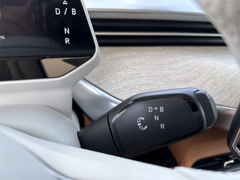 New 2025 Volkswagen ID. Buzz 1st Edition image 33