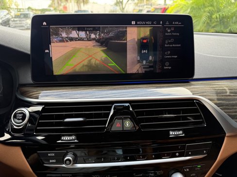 Used 2021 BMW 540i w/ Premium Package image 27