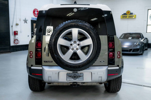 Used 2021 Land Rover Defender 90 First Edition image 7