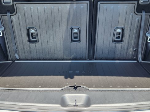 New 2025 Nissan Pathfinder Platinum w/ Cargo Package image 13