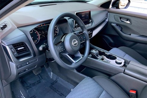 Certified 2023 Nissan Rogue SV image 14