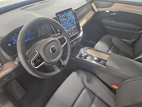 New 2026 Volvo XC90 B6 Plus image 20