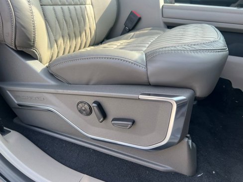 New 2025 Ford F250 Platinum w/ Platinum Plus Package image 25