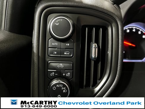 Used 2023 Chevrolet Silverado 1500 Custom image 18