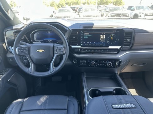 Used 2025 Chevrolet Silverado 3500 High Country w/ High Country Premium Package image 24