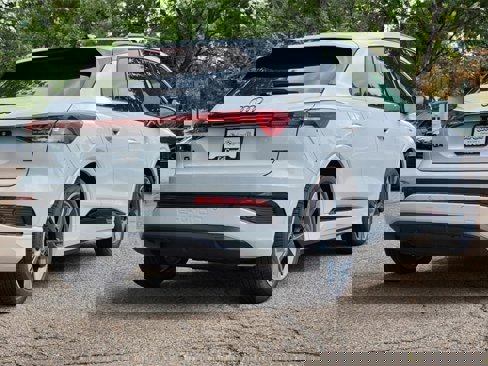 New 2025 Audi Q4 e-tron Premium Plus image 7