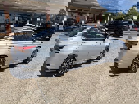 Used 2024 Nissan Altima 2.5 SV image 5