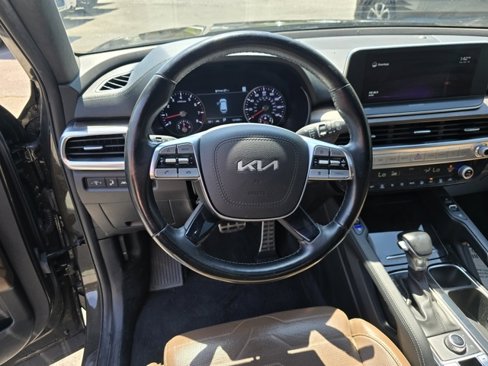 Used 2022 Kia Telluride SX w/ SX Prestige Package image 12